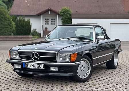 Mercedes-Benz SL 300 Cabrio W107 2.Hand Scheckheft