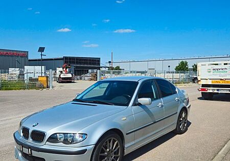 BMW 325i -