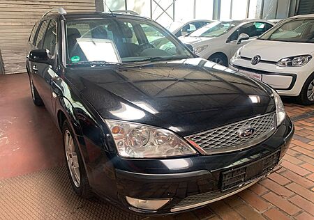 Ford Mondeo Turnier Ghia
