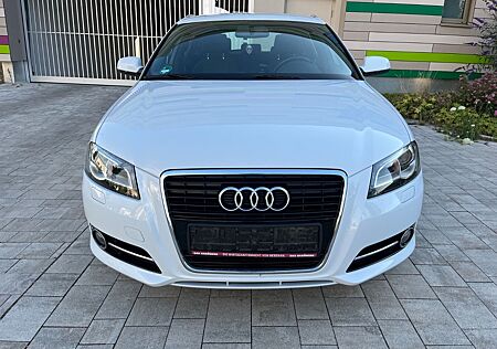 Audi A3 1.6 TDI Attraction Sportback Attraction