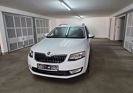 Skoda Octavia 2.0 TDI Ambition Combi 1. Hand