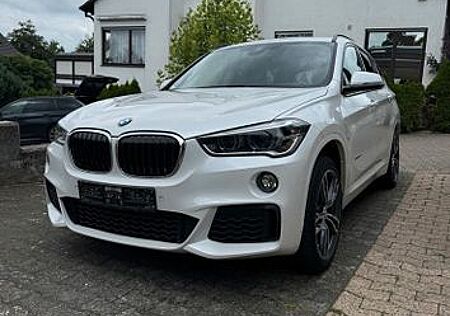 BMW X1 20dXDrive M paket /Pano/HUD/Mineralweiss