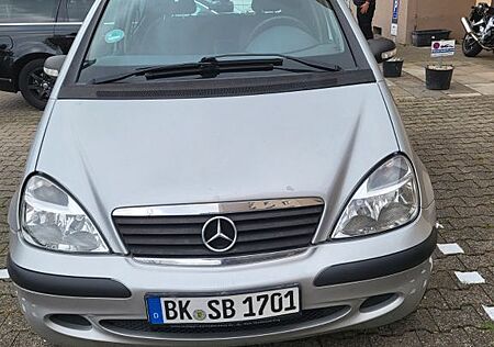 Mercedes-Benz A 160 CLASSIC Automat -Benziner