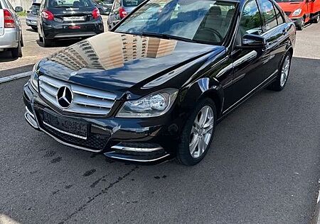 Mercedes-Benz C 180 AVANTGARDE