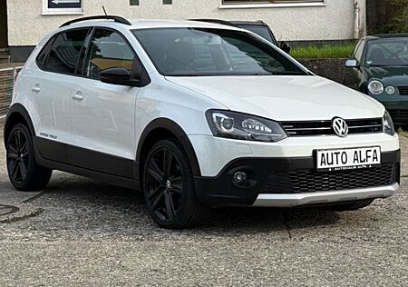 VW Polo Volkswagen V CrossPolo 1.6 TDI Urban White Autom.