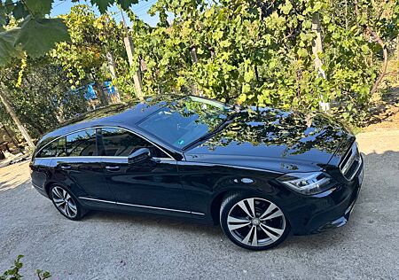 Mercedes-Benz CLS 220 gebraucht kaufen Mercedes-Benz CLS 220 Shooting Brake d Shooting Br...