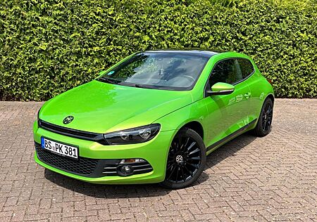 VW Scirocco Volkswagen 1.4 TSI DSG - 160 PS - Viperngrün Metallic