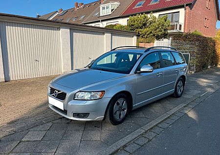 Volvo V50 D2 -