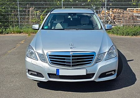 Mercedes-Benz E 300 CDI BlueEFFICIENCY T-Modell
