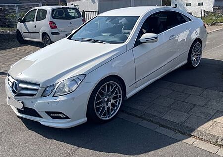Mercedes-Benz E 500 Coupé AMG Sportpaket AVANTGARDE