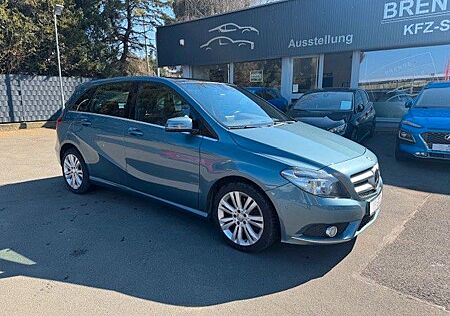 Mercedes-Benz B 220 B -Klasse SHZ Tempo Navi Allrad Panora 1Hd