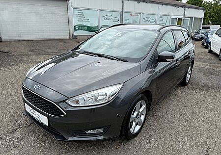 Ford Focus 1,0 EcoBoost Business Turnier*NAVI*LHZ*SHZ