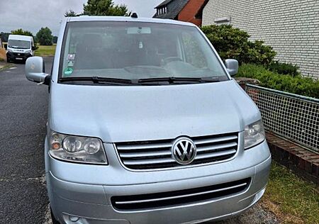 VW T5 Multivan Volkswagen 2,5 TDI