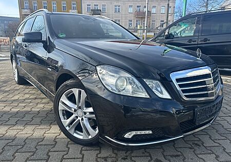 Mercedes-Benz E 350 AVANTGARDE 4Matic/ PANO/ STANDHZG/ KAMERA