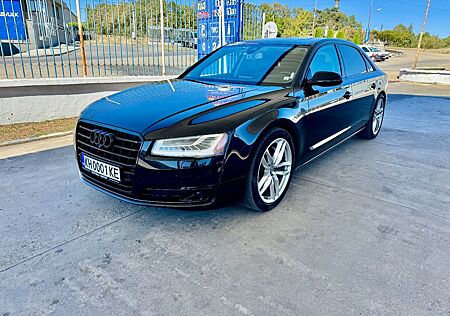 Audi A8 L 3.0 TFSI S8+ carbon pack