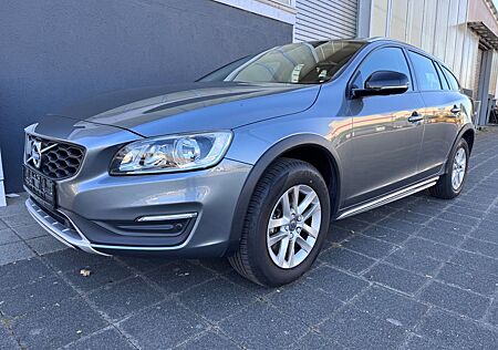 Volvo V60 CC V60 Cross Country D3 - NAVI + SHZ + BLIS