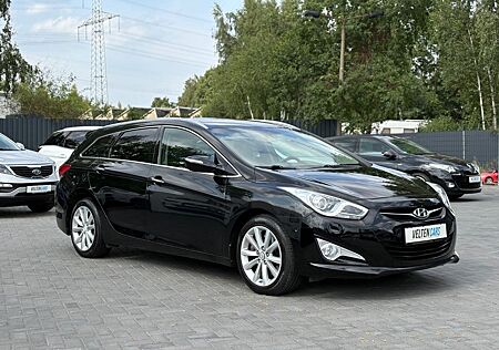 Hyundai i40 cw Premium*AHK*KAMERA*SHZ*LKHZ*NAVI*XENON*