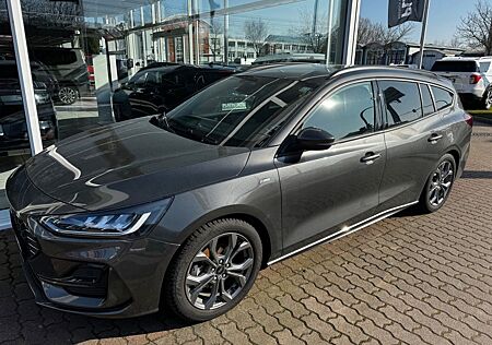 Ford Focus Turnier ST-Line Automatik