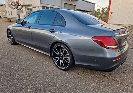 Mercedes-Benz E 43 AMG 4-Matic Pano 360" Burmester Voll-Carbon