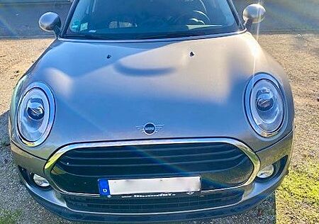 Mini Cooper Clubman Cooper Essential Trim Automat...