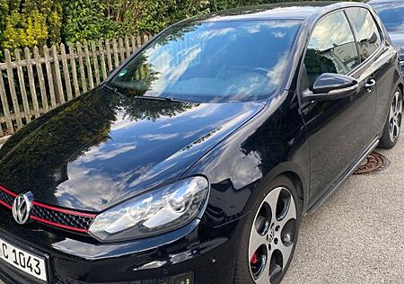 VW Golf Volkswagen 2.0 TSI GTI GTI