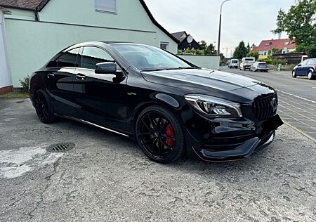 Mercedes-Benz CLA 45 AMG CLA 45s AMG Mercede-Benz 4MATIC DCT Performance