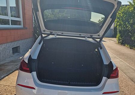 BMW 118i Sport Line Sport Line