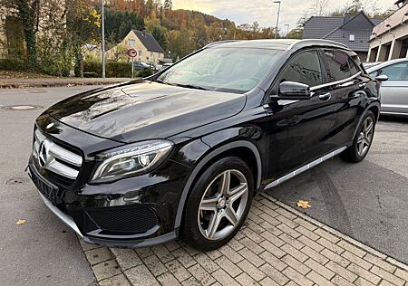Mercedes-Benz GLA 250 4Matic R.Kamera,Pano,Navi,Leder