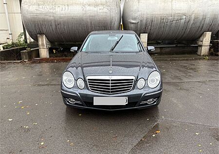 Mercedes-Benz E 230 CLASSIC Classic