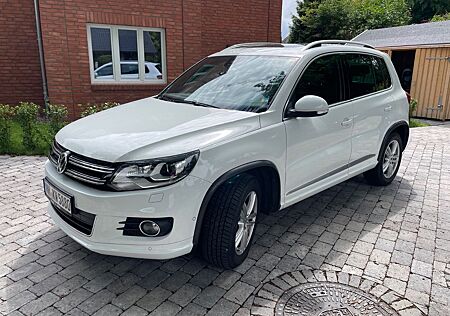 VW Tiguan Volkswagen 2.0 TDI 130 DSG 4M BMT CUP Sport & St...
