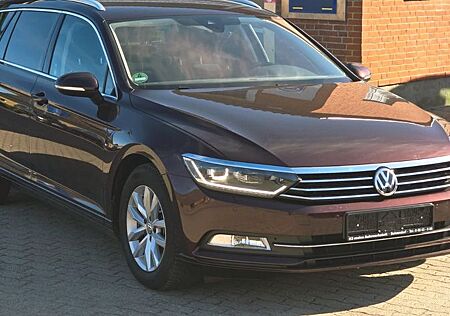 VW Passat Variant Volkswagen Comfortline*ACC*AHK*Allw*LED*uvm