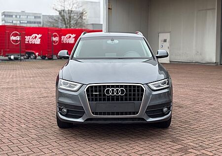 Audi Q3 2.0 TFSI quattro Navi Bi-Xenon SHZ AHK