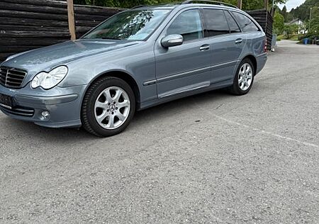 Mercedes-Benz C 220 CDI T Avantgarde Historie Lückenlos