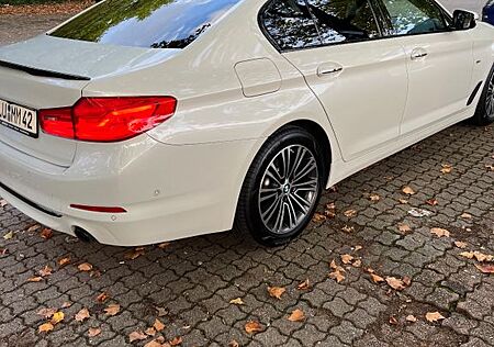 BMW 530i A -