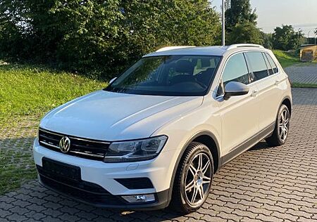 VW Tiguan Volkswagen * 2.0 TDI SCR DSG SOUND*TOP Zustand*