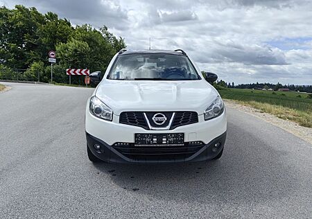 Nissan Qashqai DCI*7Sitze*Navi*Panorama*