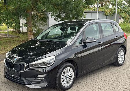 BMW 218d Active Tourer Advantage PANO KAMERA LED