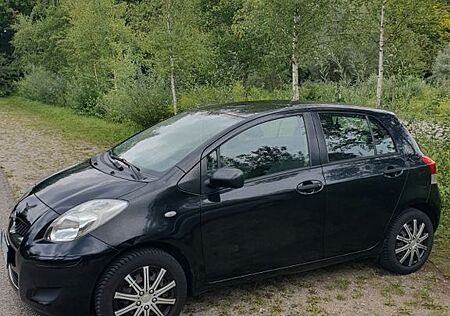 Toyota Yaris 1,0-l-VVT-i -