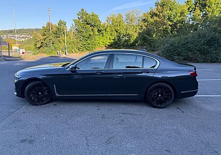 BMW 740Ld xDrive - Sky Lounge