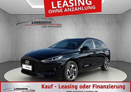 Hyundai i30 gebraucht kaufen Hyundai i30 Kombi Family 1.5 T-GDI 5.J Garantie/ SHZ