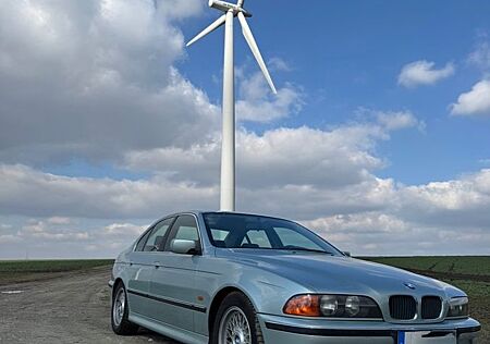 BMW 523i A , Top , Scheckheft, H Kennzeichen, Klima
