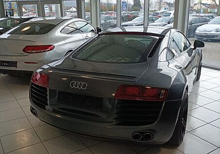 Audi R8 4.2 FSI R tronic quattro -