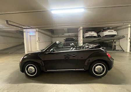 VW Beetle Volkswagen The Cabriolet Diesel 2.0 TDI