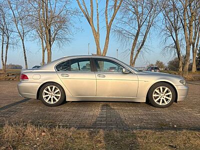 BMW 745i A -