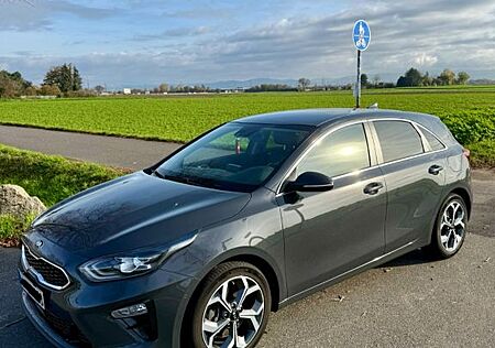 Kia Cee'd Ceed 1.4 T-GDI Spirit