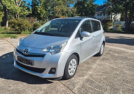 Toyota Verso-S gebraucht kaufen Toyota Verso-S 1,33-l-Dual-VVT Cool