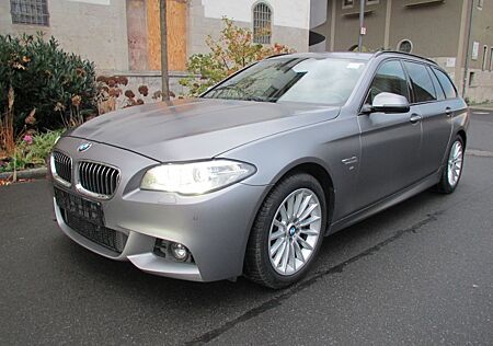 BMW 530d xDrive Touring Navi Leder Xenon M-Paket PDC