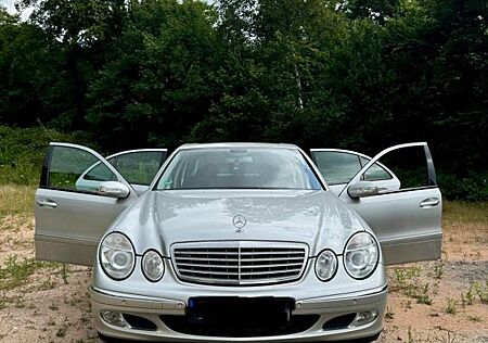 Mercedes-Benz 320