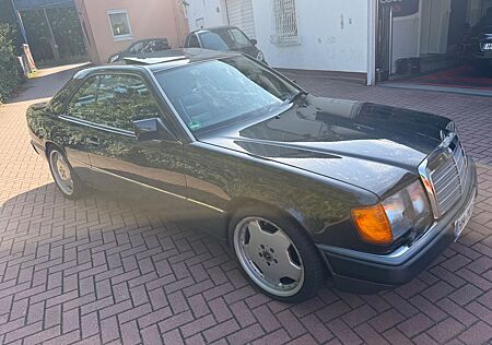 Mercedes-Benz 300 300CE24V