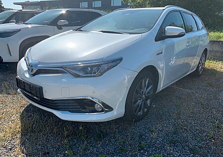 Toyota Auris Touring Sports
